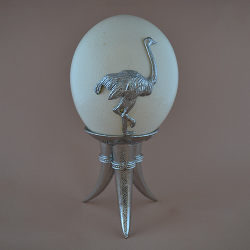 3TuskStandOstrichOnEgg