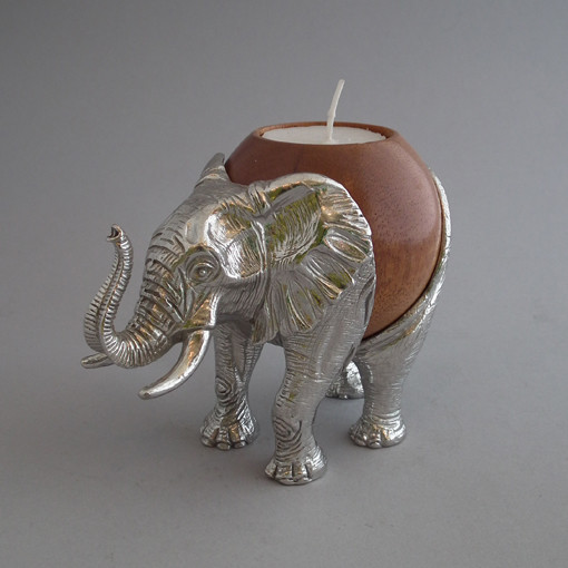 EleWoodenCandleHolder1